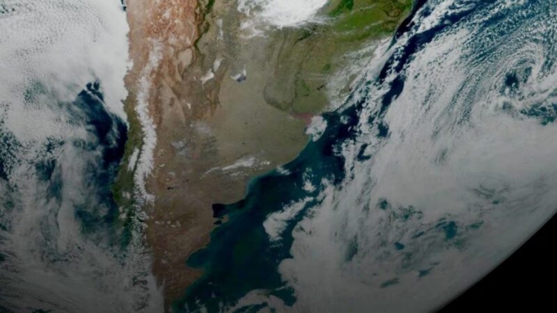 LA NASA compartió la foto de la Tierra vista desde el espacio más nítida de la historia