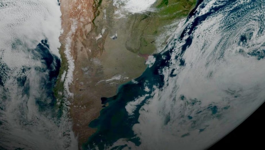 LA NASA compartió la foto de la Tierra vista desde el espacio más nítida de la historia