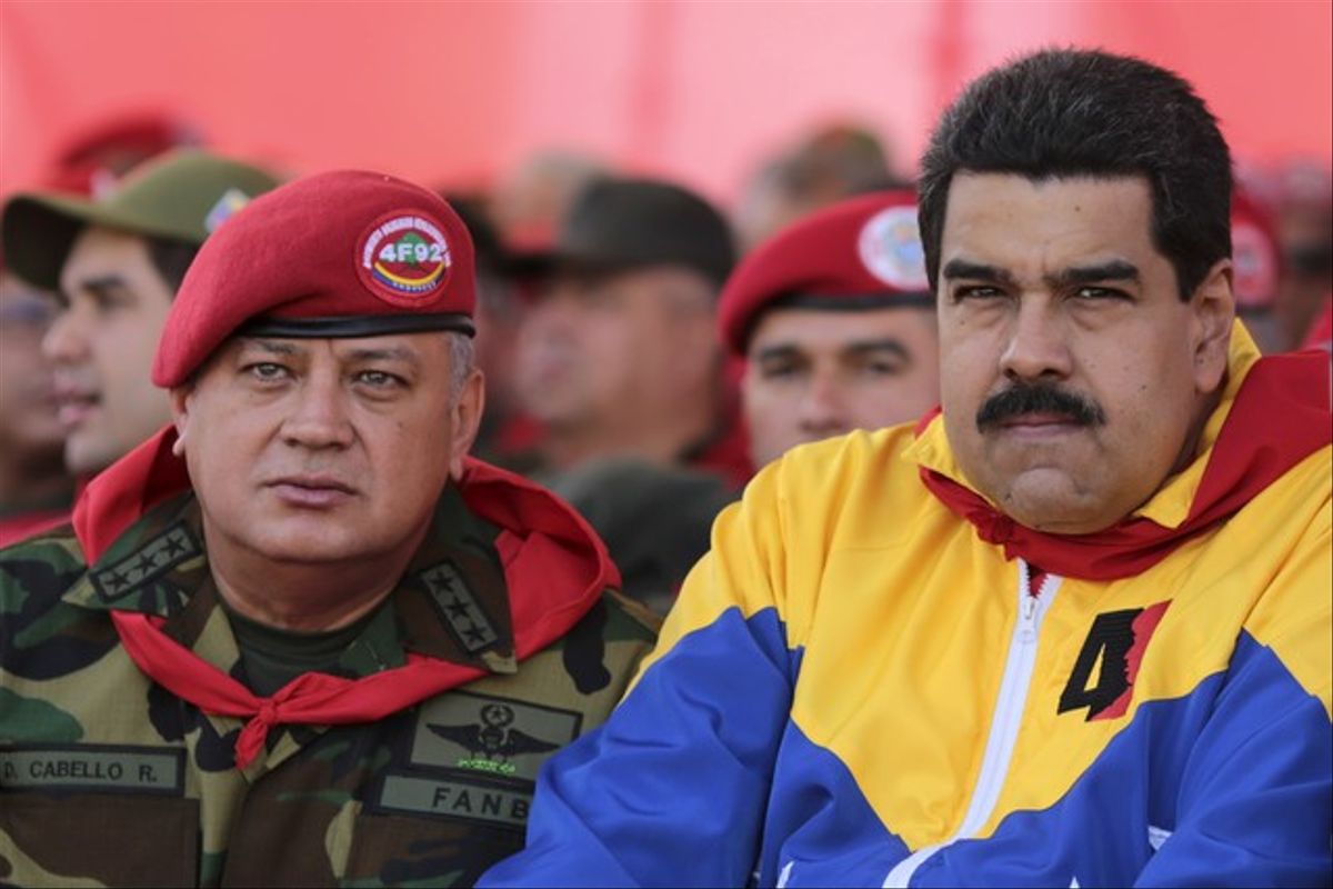 ¿Puede Estados Unidos Detener a Nicolás Maduro y Diosdado Cabello e Intervenir en la Crisis Humanitaria en Venezuela?