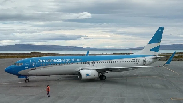 El paro de pilotos y Aeronavegantes afectará a 150 vuelos de Aerolíneas Argentinas y a más de 15 mil pasajeros