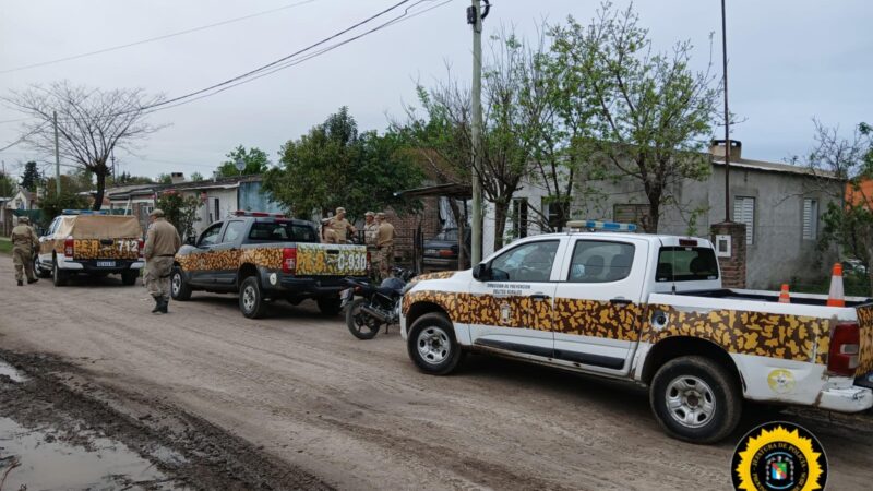 POR UNA CAUSA DE ABIGEATO EN PERJUCIO DE UN GANADERO DE ALCARAZ DEPARTAMENTO LA PAZ – SE REALIZO ALLANAMIENTOS, Y PROCEDIERON AL SECUESTRO DE UN VOLKSWAGEN BORA, ARMAS DE FUEGO, GRAN CANTIDAD DE CARTUCHERIA, Y TELÉFONOS