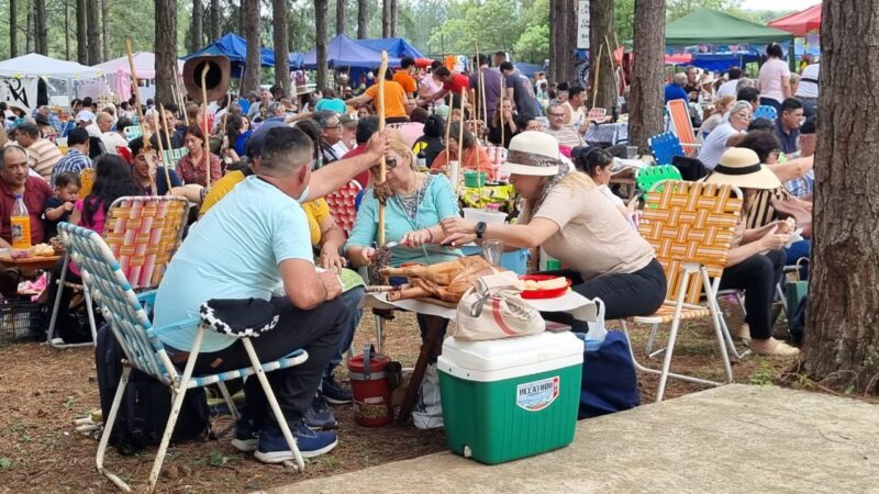 Bonpland | Más de 8 mil personas se reunieron en la Fiesta del Lechón para disfrutar en familia del asado, baile y diversión