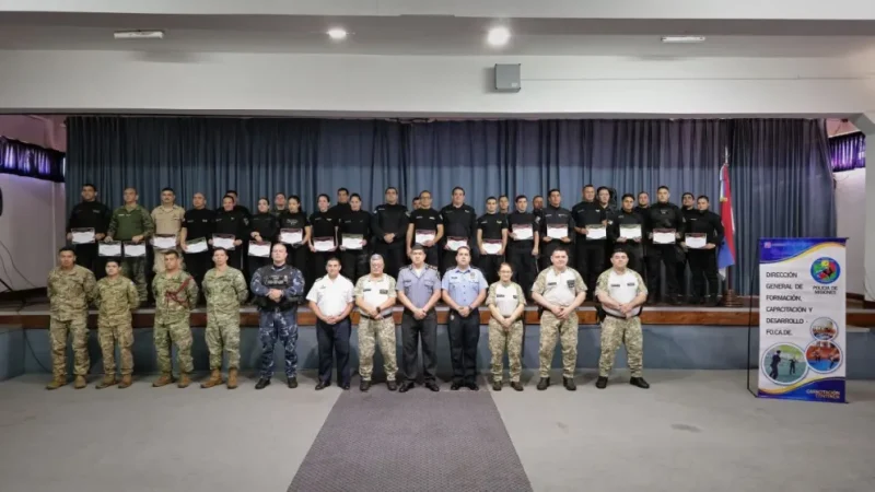 Misiones cuenta con 70 nuevos instructores nacionales en el área de defensa policial