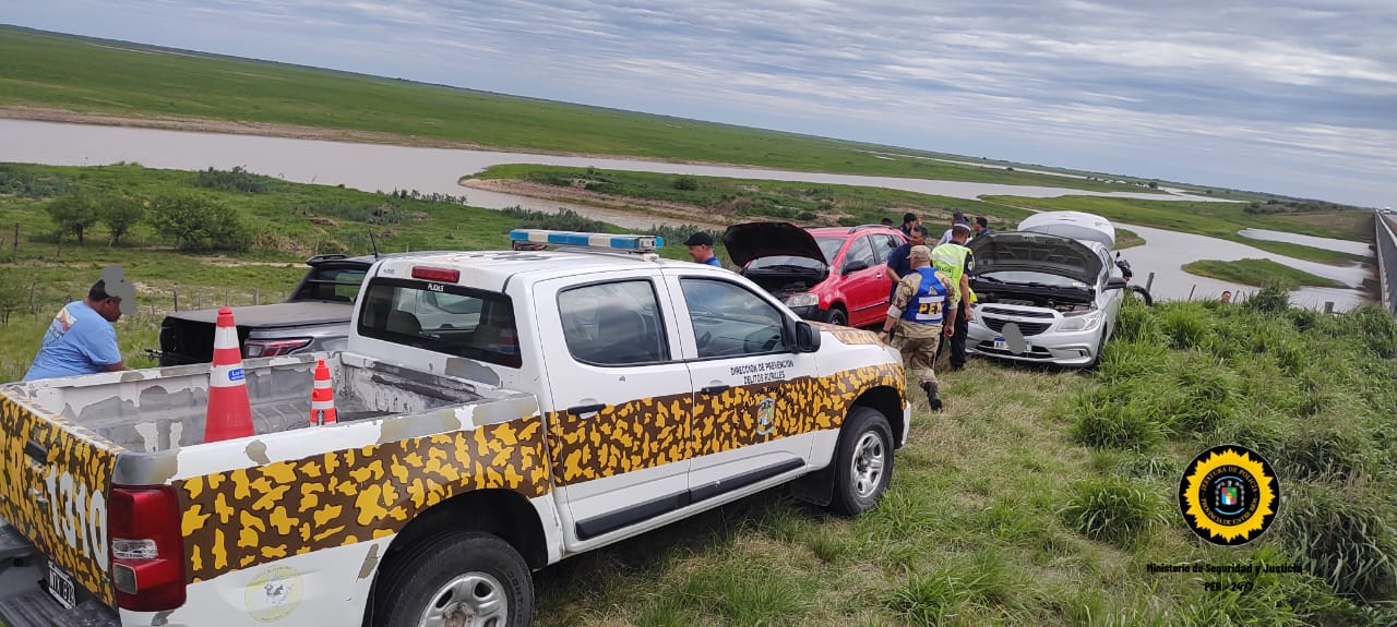 INTENSIFICAN LAS RECORRIDAS EN EL ENLACE VIAL DEL VIADUCTO ROSARIO/VÍCTORIA – RUTA NAC. 174. ESTÉ FIN DE SEMANA NOTIFICARON A MÁS DE 40 PERSONAS DE LA MEDIDA CAUTELAR