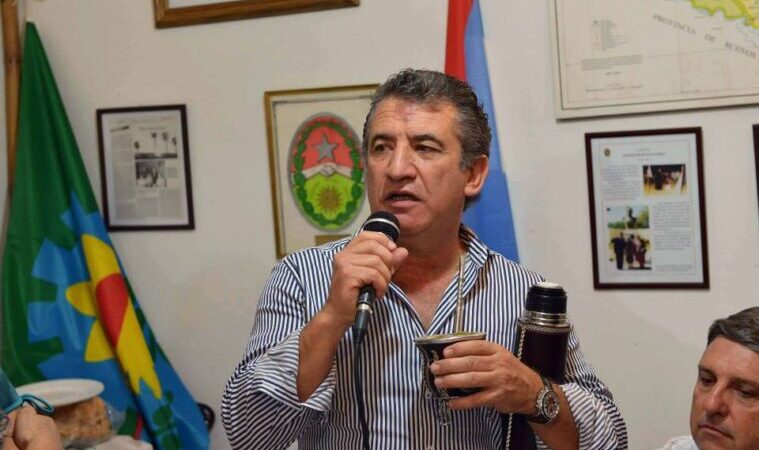 Embargo parcial: juez ordena retenerle $8 millones a Urribarri