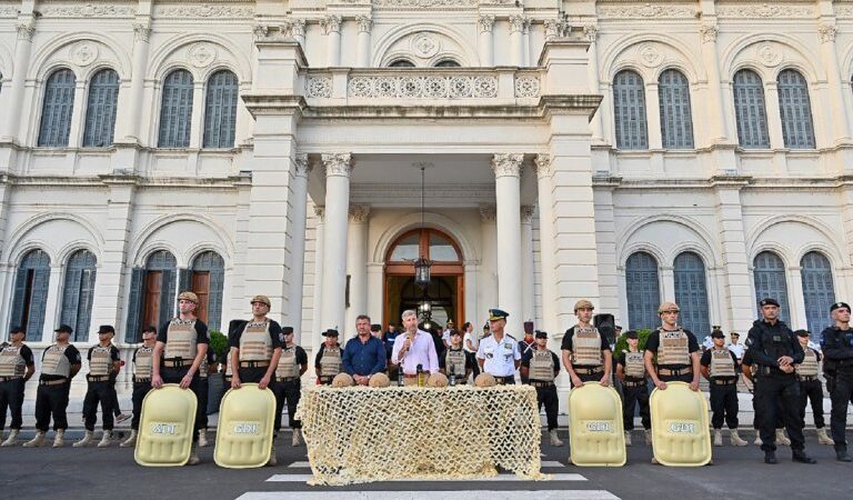 Frigerio presentó al flamante Grupo de Acción Inmediata de la policía de Entre Ríos