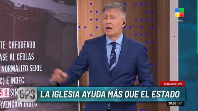 🔥 GRAÑA DESCUBRIÓ A LOS MANTEROS… ¿Y LOS 25 AÑOS DE FRACASO SOCIAL?

Rolando Graña muestra a jubilados vendiendo choripanes y trabajadores sobreviviendo en las veredas. La realidad duele y nadie debería esconderla. Pero hay una pregunta incómoda: ¿la pobreza argentina nació ayer?

Décadas de planes sociales, promesas políticas y discursos solidarios no lograron erradicar la pobreza ni garantizar trabajo digno. La asistencia puede ser necesaria, pero convertirla en una salida permanente tampoco es justicia social.

Ahora el desafío es del presente: el Gobierno debe demostrar que puede transformar el ajuste en empleo, producción y oportunidades reales.

Porque una cámara puede mostrar a un mantero en cinco minutos. Lo que todavía falta explicar es por qué la Argentina lleva décadas fabricando pobreza.

#AnálisisLitoral #RolandoGraña #EconomíaArgentina #Pobreza #Trabajo #PlanesSociales #PolíticaArgentina #JavierMilei #Concordia #EntreRíos